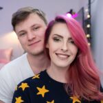 Karen Bachini Instagram - #TBT com meu amor 🥰🩷 só porque faz tempo que ele não aparece nesse feed e vocês ficam perguntando se não estamos mais juntos kkkkkk Precisamos tirar fotos novas, nessas a gente tá com muita carinha de neném 🥹