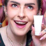 Karen Bachini Instagram - Hablando mais um pouquinho sobre nossa baseeee 💖 Não vejo a hora de vocês também testarem! @karenbachinibeauty