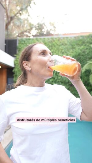 Karen Doggenweiler Instagram - #ad Hoy te quiero enseñar lo fácil que es incorporar #HQ10 a tu rutina y contarte sobre los múltiples beneficios que tiene gracias a su colágeno hidrolizado!
*Alimenta tu salud articular ✅
*Movilidad y flexibilidad ✅
*Piel firme ✅
*Pelo y uñas fuertes ✅
Los invito conocer más de sus beneficios desde sus redes sociales @hidrolagenoq10 👈🏻