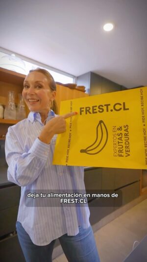 Karen Doggenweiler Instagram - Les quiero compartir este tremendo dato para que nunca te falten frutas y verduras en tu despensa, sin la necesidad de salir de tu hogar 🫶🏻 En FREST.CL de @frestchile, puedes encontrar una gran variedad de productos y alimentos frescos, de gran calidad y que te motivan a comer mejor 🥑🍓 Y lo mejor, llega tu pedido durante el mismo día, así de rápido! (solo en región metropolitana) ::: Entra ahora a FREST.CL y realiza tu compra online desde tu celular o computador ❤️