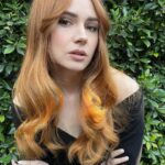 Karen Gillan Instagram - A night out with the Marvel family to celebrate @disneyplus and @hulu merging! @marvelstudios Hair @hairbycandicebirns Make up @emilychengmakeup