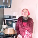 Katayoun Riahi Instagram - قدرت هميشه در خرید نیست، گاهی اوقات نخریدن تاثیر قدرتمندتری دارد. تأثیر گذار و تعیین کننده باشیم حتی در آشپزخانه... کتایون ریاحی