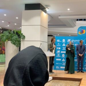 Katayoun Riahi Instagram - با افتخار در کنار قهرمانان افتخار آفرین ایران‌زمین در مرکز خرید اوپال، بانی این شب بیادماندنی و شیرین بانوی مقدم، که مرا به نمایندگی بنیاد کمک فراخواند که به نمایندگی از سمت بنیاد قدر دان هدیه ای هر چند ناچیز برای هفت مدال طلای جوانمرد ناشنوا و دیگر توانمندان از نوعی دیگر باشیم. سپاس از همراهی بانو آيدا نیکخواه و جناب شهرام ناصری هميشه همراه.....
@komakcharityfoundation
@pooria_one 
@shirin_moghaddam 
@shahramnaseri 
#ایدا_نیکخواه
#فدراسیون_پارالمپیک
#محمد_رضا_طالقانی 
#گرشارضایی 
آرش_ضللی_پور
@anitahaghgoshaa