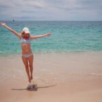 Kate Bosworth Instagram - Some summer moments 🌞🏝 staying fit, happy healthy thanks to @emsculptneo @stephwatsonhealth 🙏🏻 …………………… @btlaesthetics #EmsculptNeo #EmsculptPartner