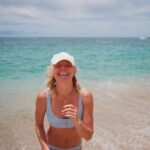 Kate Bosworth Instagram - Some summer moments 🌞🏝 staying fit, happy healthy thanks to @emsculptneo @stephwatsonhealth 🙏🏻 …………………… @btlaesthetics #EmsculptNeo #EmsculptPartner