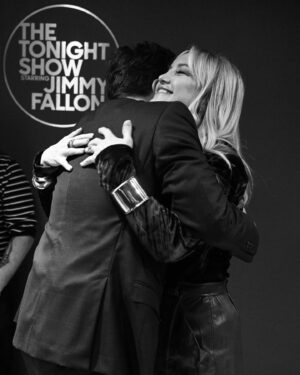 Kate Hudson Instagram - I must do a @jimmyfallon appreciation post. You see, we met when I was 20 years old and we were just starting out our careers. Jimmy was on SNL and we met on that little thing called Almost Famous. I loved Jimmy from the second we met and we spent a ton of time laughing, playing, dancing and listening to a ton of music. To play on his show @fallontonight the other night was one of the great full circle moments. I felt like I was 20 again and the only thing missing was me Jimmy and Horatio going to the subway bar we used to go to after the show. I felt like my whole body was smiling this night. Thanks for the support Jimmy. ‘‘Twas a Glorious time! I love you tons! 🤍✌️