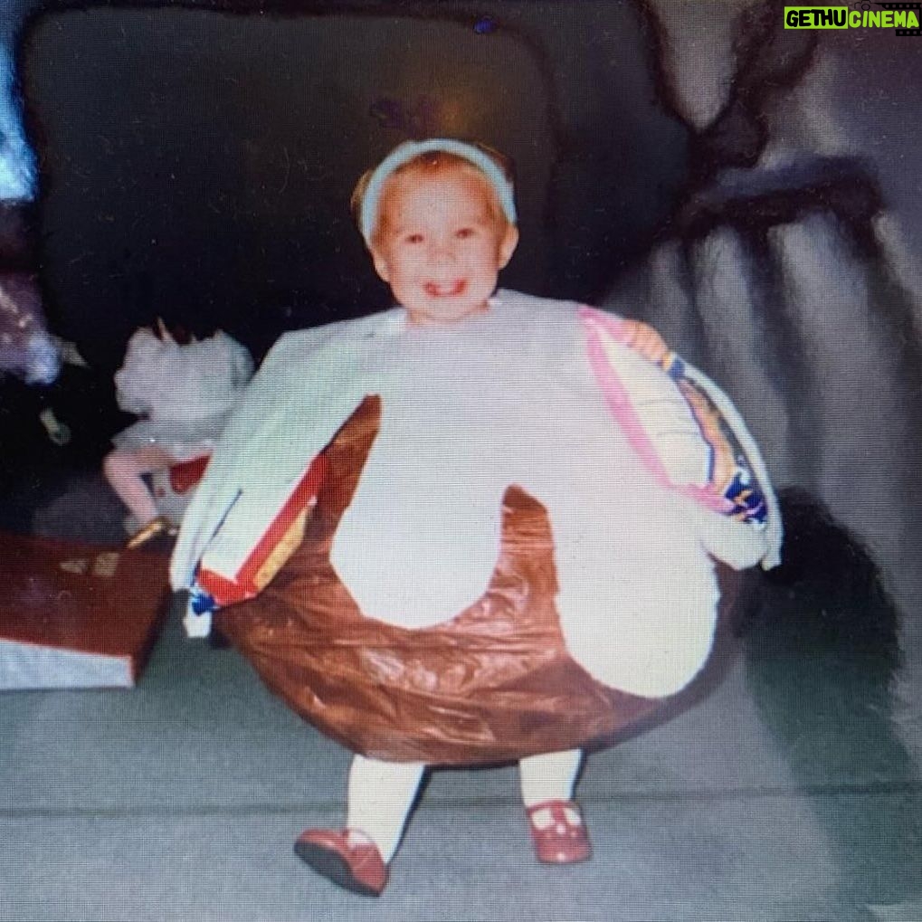 Kate Wright Instagram - Me as a little Christmas pudding If only I could tell that little girl what a blessed life she would end up having ✨ And that no matter the ups and downs it would all be the making of her.. 🫶🏼 Last week I was so lucky to be invited by the @princeandprincessofwales to the carol service at Westminster Abbey as part of @earlychildhood #ShapingUs I know only too well that our experiences, relationships and surroundings during early childhood shape us, the rest of our lives and future society. I can only bring all of that to shape our amazing 5 children and I truly hope they will be as lucky and grateful as I am now. I am so excited to work more on their campaign and you can watch The Princess of Wales’ Together At Christmas carol service on @itv at 7.45 pm on Christmas Eve 🫶🏼