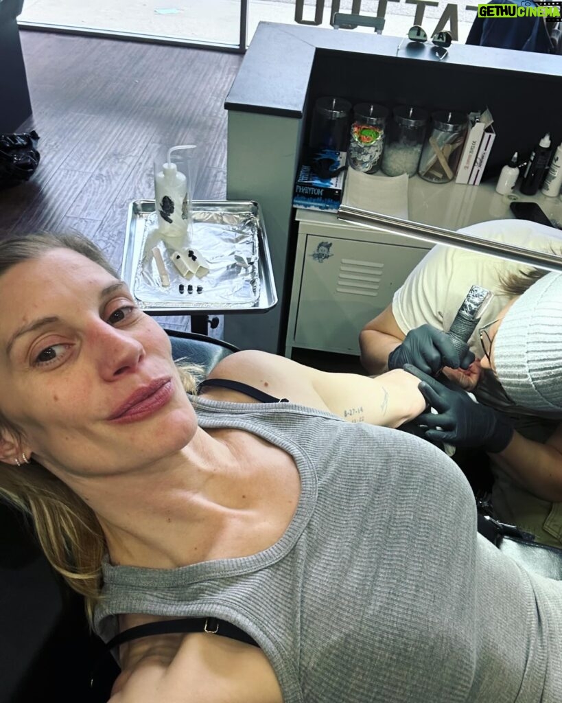 Katee Sackhoff Instagram - Flew into LA for a little body art with my friend @cachotattoo ❤️ Thanks for always squeezing us in and leaving your beautiful mark 😘 See you in a year #tattooart #cacho #losangeles