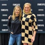 Katee Sackhoff Instagram – They say don’t meet your hero’s…Do!! Please Do!! As a young girl Linda Hamilton and Sigourney Weaver validated my existence in so many ways! To be strong, capable, smart, and feminine. I’ve modeled so much of my career off of theirs (and Bruce Willis but that’s another post 😘) this was such a dream…if only I could find a project to someday work with Linda or Sigourney, then my career would be complete! ❤️ a girl can wish right? 🙏🏻😊
#fanexpo #lindahamilton #scifi #strongwomen #musclesarebeautiful