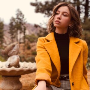 Katelyn Nacon Instagram - Wait there’s still another..