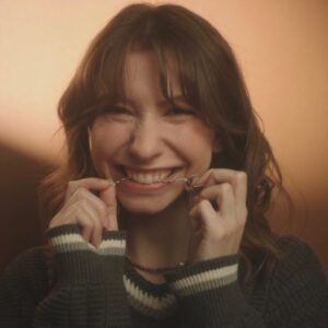 Katelyn Nacon Instagram - Who can truly think of captions anymore
🎥 @xavierjimenez1