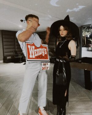 Katelyn Nacon Instagram - I’m a witch bitch✨