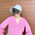 Kathaleeya McIntosh Instagram - มีของดีมาแชร์ค่ะ หมวกกันแดดพร้อมแว่น 🧢 🕶️ มันเริ่ดมาก! เหมาะกับแดดช่วงนี้เลยค่ะ 😂🥵 น้องสาวคนเก่งสองคนของแหม่มเป็นคนทำ ทำเองใช้เองและทำขายด้วยเลยช่วยโปรโมท มันดี๊ดีค่ะเผื่อใครสนใจนะคะ 👉🏻 @klume.bkk @fonperada @tiktee