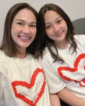 Kathaleeya McIntosh Instagram - อยากชวนทุกคนมาร่วมกันส่งกำลังใจและทำบุญช่วยเหลือผู้ป่วยยากไร้โรงพยาบาลรามาธิบดี ด้วยการอุดหนุน #เสื้อยืดสุขใจ เสื้อลายหัวใจอินฟินิตี้ที่มอบความสุขให้กับผู้ที่สวมใส่และผู้ป่วย สุขทุกวัยใส่ได้ทุกวัน 

💜ราคาตัวละ 199 บาท รายได้ทั้งหมดนำสมทบทุนมูลนิธิรามาธิบดีฯ 

📲สั่งซื้อทางออนไลน์ ได้ที่ www.ramafoundation.or.th
LINE @ramafoundation�📞 0-2201-2222
 
#คำว่าให้ไม่สิ้นสุด