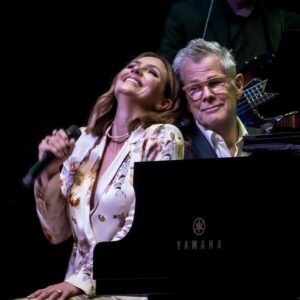 Katharine McPhee Instagram - What. A. Tour! 🎹✨ Thank you so much for the love this past month! We couldn’t have asked for a better audience. 

📷: @carrollproduction @immusicmagazine @imdaphs