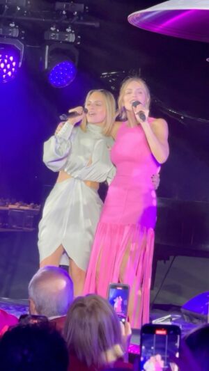 Katharine McPhee Instagram - POV: @piatoscano sings your own song at your 40th birthday party and you can’t resist joining in. BEST BIRTHDAY EVER! 💕