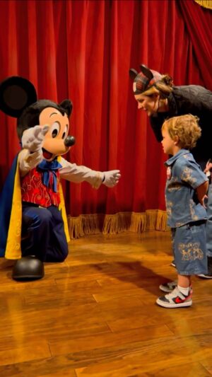 Katharine McPhee Instagram - 💫 celebrated rennie’s 3rd bday at disney world