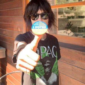 Katherine Moennig Instagram - Never voted so hard in my life
#VOTE ✌🏻