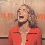 Katherine Moennig Instagram - From meeting at an audition, to 19 years later being someone I couldn't live without. Love you my darling friend. Happy birthday @leishahailey