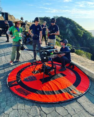 Katherine Moennig Instagram - A glimpse and a wrap on S3. To the entire crew and cast, it's an honor to work beside you all. 
@sho_thelword 🏳️‍🌈❤️