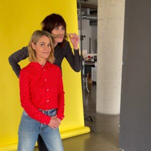 Katherine Moennig Instagram - PANTS pic
Thank you @kateromeropics @brettglam 👖👖