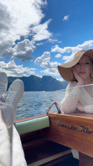 Katherine Ryan Instagram - Our last minute #ItalianAdventure to @ilsereno in #LakeComo 🇮🇹 🥂 #luxurytravel #travel #italy #holiday #luxuryholiday #fivestarhotel @bobby_k__ @ilsereno