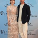 Katherine Ryan Instagram - @rankinarchive @pandocruises #baftatv #baftatvcraft @bobby_k__ @davematthewsband @mrselfportrait @pitchgolf #411yards ⛳️