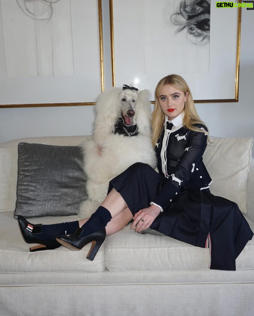 Kathryn Newton Instagram - Press for @abigailthemovie day 2 featuring dogs thank you @thombrowne I love this look!