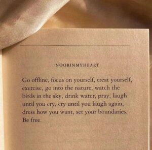 Katie Cassidy Instagram - Indulge in this season of life. Words: @successparty - let go and just be you. And we love you for being true to you. 😘