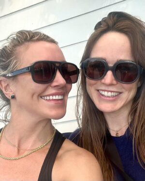 Katie Cassidy Instagram - Once a sister, always a sister. I love you, Lotzy! 💚 @CaityLotz