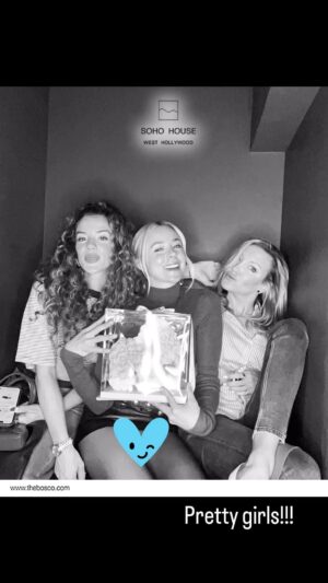 Katie Cassidy Instagram - Girls night out! Happy bday beautiful!!! @alyssafgreene
