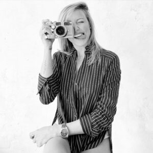 Katie Cassidy Instagram - Say cheese! #SundayVibes