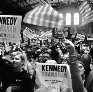Katie Cassidy Instagram - DYNAMIC DUO 💙 Proud to stand with #KennedyShanahan24 - Two extremely intelligent humans healing the divide. #BobbyKAllTheWay 🇺🇸