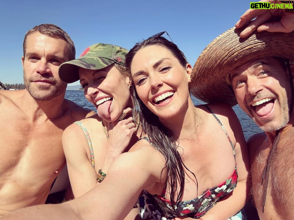 Katie Cassidy Instagram - Friends until the end! Living, loving, & laughing our best life! Surround yourself with those you ❤️ it’s food for the soul!