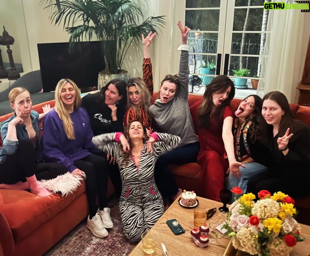 Katie Cassidy Instagram - Happy birthday @hollysedillos & happy #internationalwomensday to all women, including this crazy talented bunch!