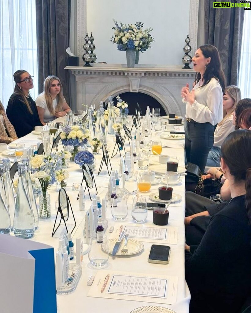 Katie Piper Instagram - Skin Confidence Masterclass with @LaRochePosay ✨ A special breakfast, a room of empowerment, solidarity and a safe space as @larocheposay continue to champion men and women to share their skin stories, plus inspiring insight and advice from @drmarinevincent So proud to work with them and use their products 🩵 Thank you @lounorthcote @skinwithsoph @sparklesandskin @its_just_acne @izzierodgers @thewrightglow @lifewithmils_ @nancy__xoxx @sophirelee @shakeel.murtaza @gracefvictory @nikkililly_ @theannaedit @medhymalanda @millyg_fit @beaheaton for coming and contributing ✨and to the La Roche team @adiedewhurst @claudia_johnston for making so incredible as always 💙 AD / Ambassdor