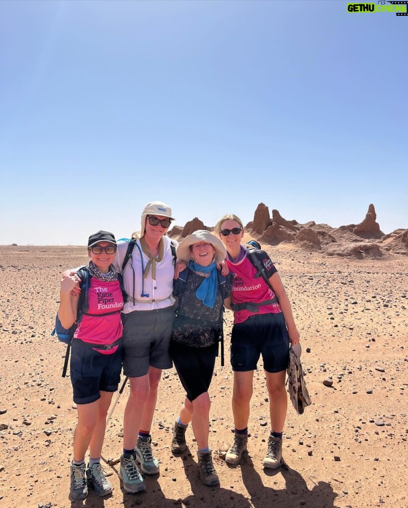 Katie Piper Instagram - Recently a team of volunteers trekked 50 kilometres in extreme heat in the Sahara Desert for 4 days, to raise money for my charity @KPFoundation 👏 @kpfoundation is entirely publicly funded so this support from selfless individuals directly helps to change the lives of the burns survivors we work with. Collectively they’ve raised over £27,000 which could fund just over 5 weeks of personalised residential rehabilitation for survivors. 👏 @lesteraldridgellp @deveregroup @boyesturner @jamesgreen @thedifferenttravelcompany
