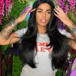 Katie Price Instagram - Don’t you just love a fresh new set of extensions 🖤 This stunning new hair is sooo thick and sleek from the incredible @extensionsdarling I’m in love! Fitted and styled perfectly as always by my girls at @lastudio1 Use my code PRICEY10 with both @extensionsdarling and @lastudio1 to get 10% off!!! Look out for the brand new colour range coming soon from Extensions Darling too, let’s just say I might need a colour change soon 😍😄 #ad