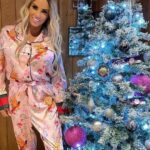Katie Price Instagram - 🎅🎄🎁 🎧 New podcast episode out tomorrow