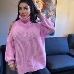 Katie Price Instagram - You all know how much I love pink 🩷 @jyyldn jumper sizes 8 to 22 xx ad