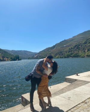 Katie Stevens Instagram - primeira vez ao Porto e Douro 🇵🇹 adorei