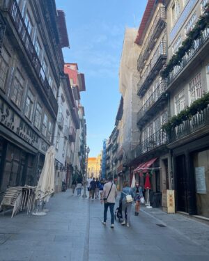 Katie Stevens Instagram - primeira vez ao Porto e Douro 🇵🇹 adorei