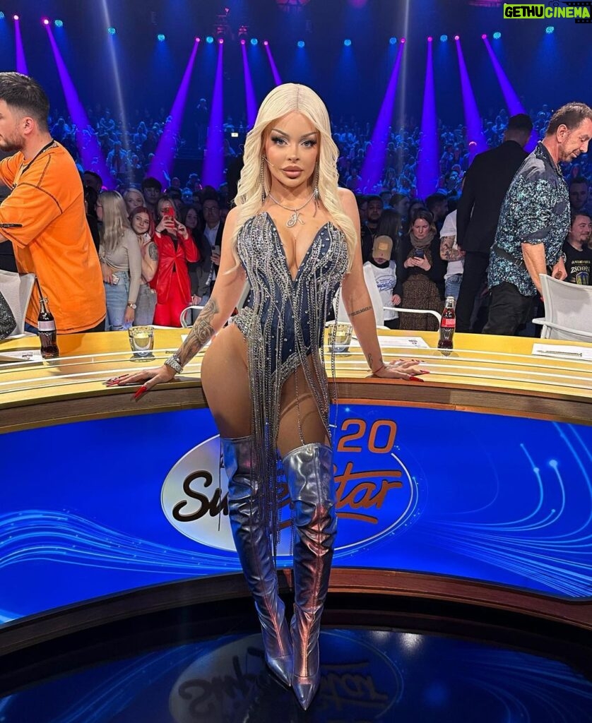 Katja Krasavice Instagram - Die DSDS Jurorin mit dem Herz für Bitches ❤️‍🔥