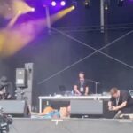 Katja Krasavice Instagram - Gestern vor 15.000 Menschen ABGERISSEN!!! Danke Karlsruhe 🔥 Meine 4 Tänzer/innen und ich haben für euch die Festival Stage brennen lassen 😛🌈🍑💦
