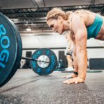Katrin Tanja Davidsdottir Instagram - A little bit of snatches, a lot of bit of burpees 🫐💚🦋 @hwpotraining // Photos: @jack_waade