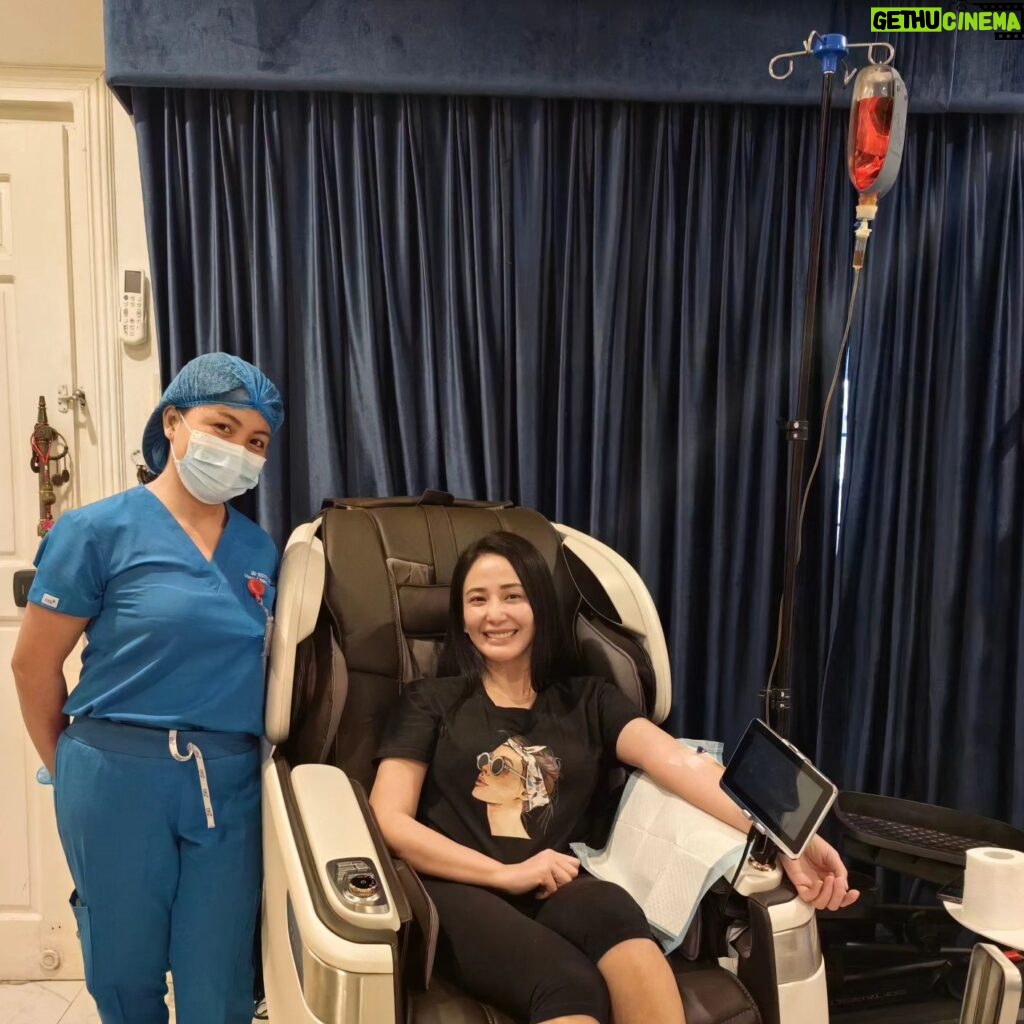 Katrina Halili Instagram - Vitamin IV Hydration therapy @dripinstituteph with nurse angie❤️