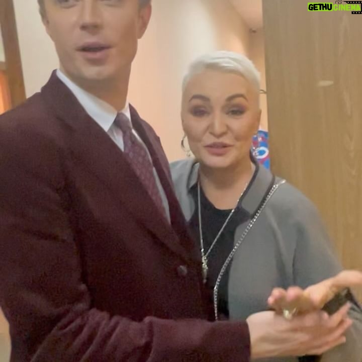 Katya Lel Instagram - Культурно провели вечер с с семьёй, получили эстетическое удовольствие от игры шикарных актёров 👏🏻💐💐🫶 @igrskripko @olesya_sudzilovskaya @igor_mirkurbanov @elena_valushkina спектакля « Восточный экспресс» по Агата Кристи, где @drangaofficial был прекрасным дирижёром и автором музыки, благодарю!😇 #катялель #восточныйэкспресс #чудесныйспектакль #лучшиеактёры #взаимнойлюбвинам