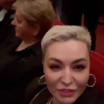 Katya Lel Instagram – С мамулей посетили премьеру фильма о самбо. Так приятно было увидеть наших шикарных актёров и коллег . Тепла и добра!💜
@emilia_delloro_moscow 👖🧥
#катялель #премьерафильма #светлоговечера