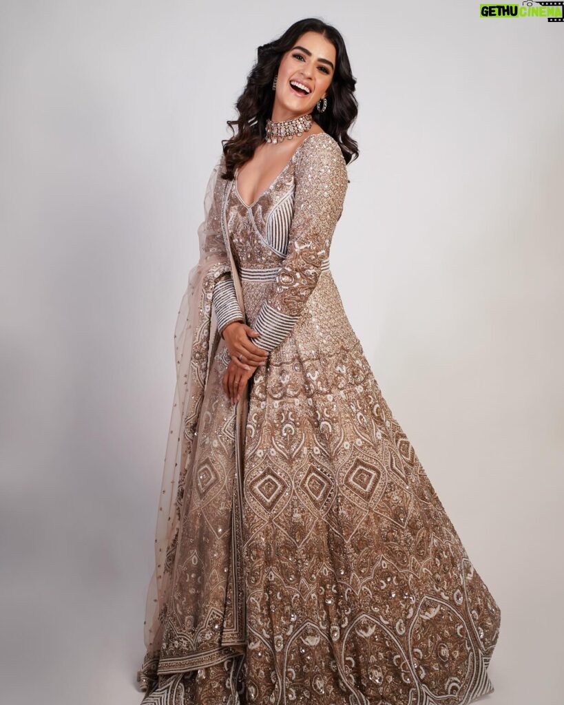 Kavya Thapar Instagram - Felt like an Indian princess in the Victorian era ✨#ethereal Stylist- @saranya_raov Outfit - @_anjali_jha_____ Jewellery - @treasureboxoriginals Mua - @iramakeupstudios Hairstylist - @jayaram_dasarla Shot by - @tdf.studioz @tdf.thedreamfilmer