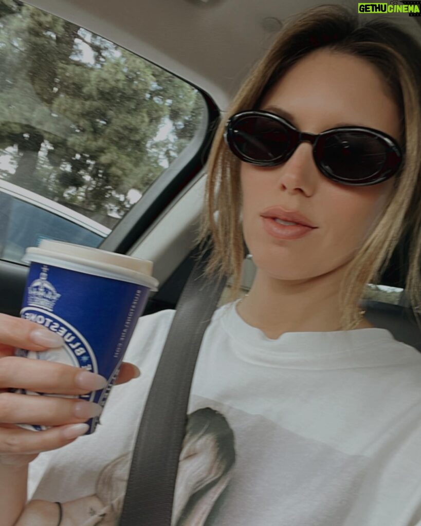 Kayla Ewell Instagram - Stuck in traffic over the canyon, telling myself I’m in a Hockney